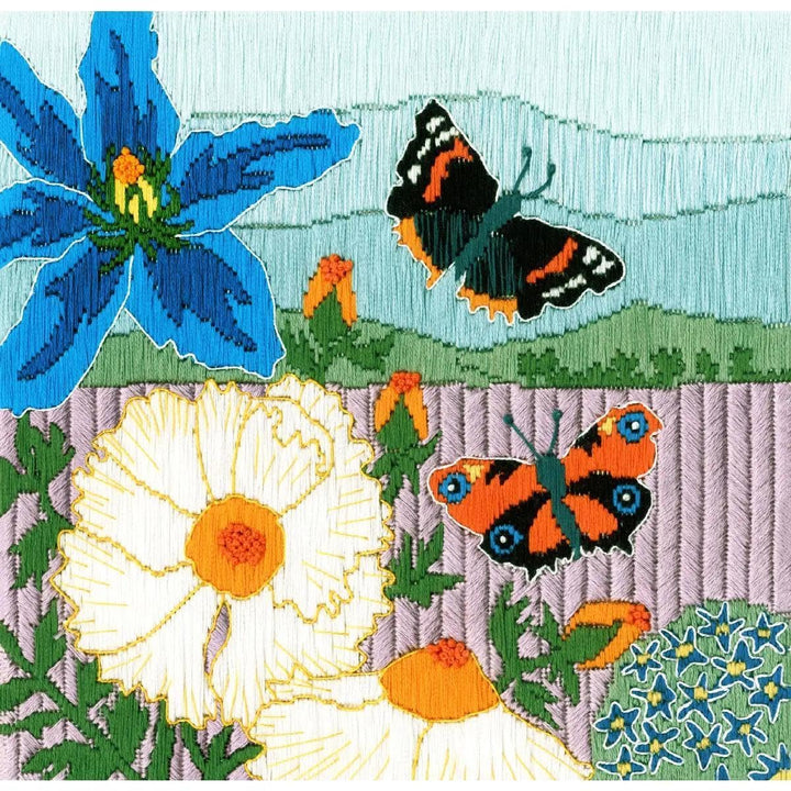 Langstich Set Motiv-Umrisse sind bedruckt "Seidige Szenen: Schmetterlingswiese"