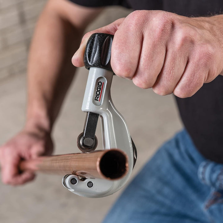 RIDGID 66737 Modell 150L Rohrabschneider mit geschlossener Spindelführung, Rohrabschneider von 6 mm