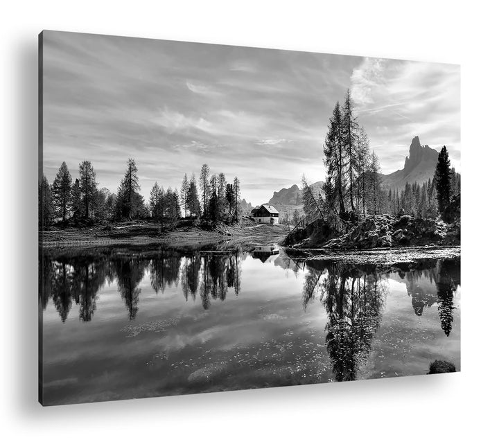 deyoli Kleiner See am Fusse des Dolomiten-Gebirges Format: 80x60 als Leinwand, Effekt: Schwarz&amp;Weiss