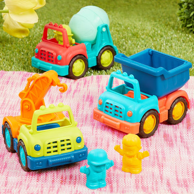 B. Toys BX2025Z B.Toys Happy Cruisers-Baufahrzeuge 3er Set mit Kipplaster, Betonmischer, Kranwagen,