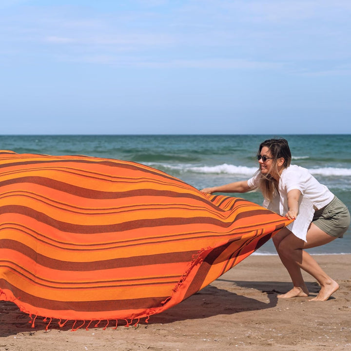MOMOMUS Picknickdecke XXL für den Strand - Faltbar, Gross und Kompakt - Stranddecke, Sandfreie Stran