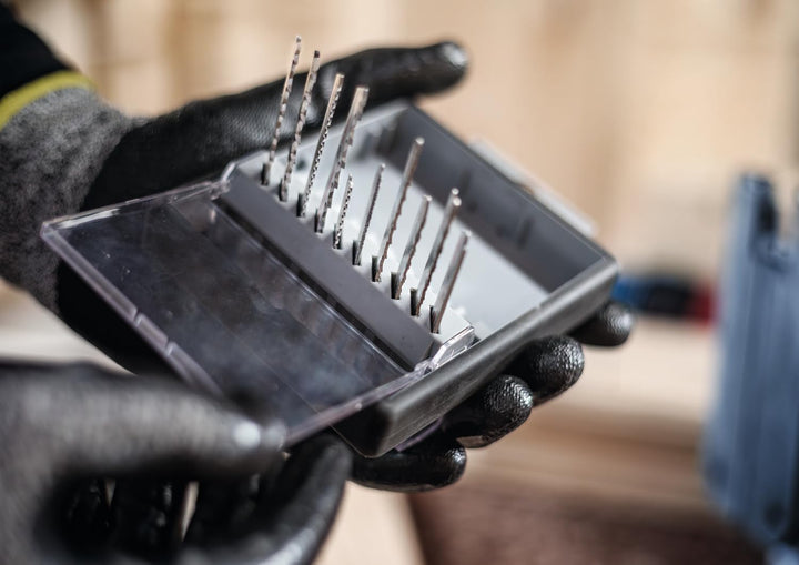 Bosch 10x PRO Wood and Metal Stichsägeblatt-Set, 10-tlg. (für Stahlbleche, Hartholz, Länge 100 mm, P