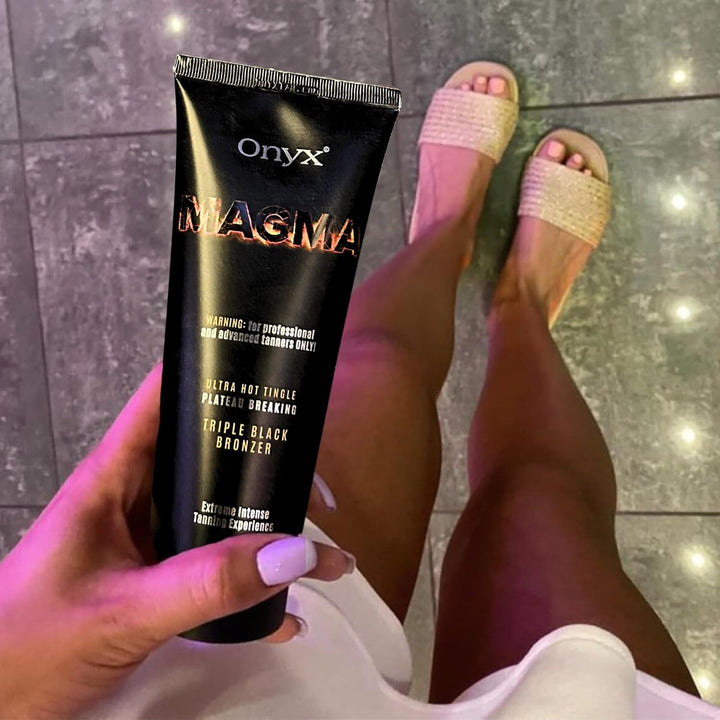 Onyx Magma Solarium Creme mit Bräunungsbeschleuniger und Tingle Effekt - Ultra Hot Triple Black Bron
