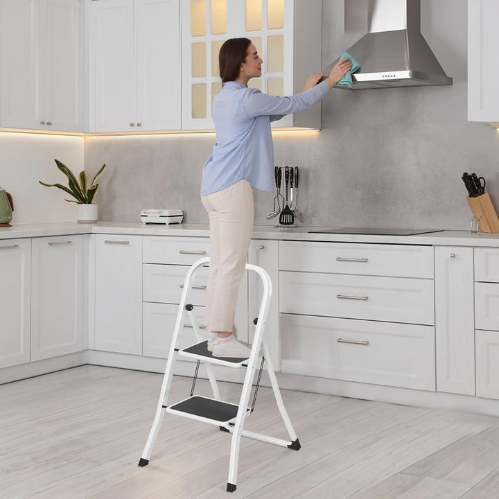 Aufun Trittleiter 2 Stufen klappbar, Leitertritt Faltbare Leiter aus legiertem Stahl, mit rutschfest