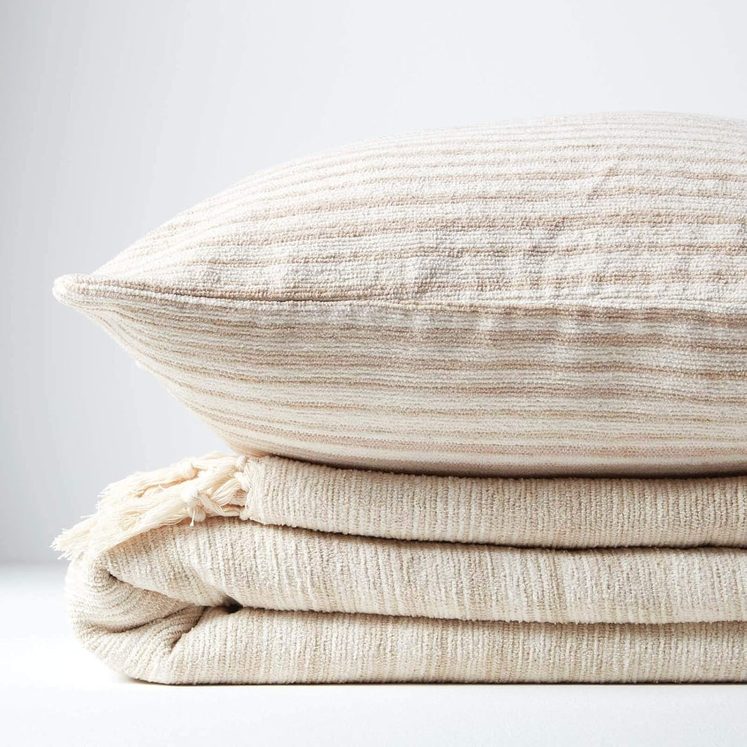 Homescapes Chenille-Tagesdecke, beige, Wohndecke 150 x 200 cm, Sofaüberwurf/Plaid aus 100% Baumwolle