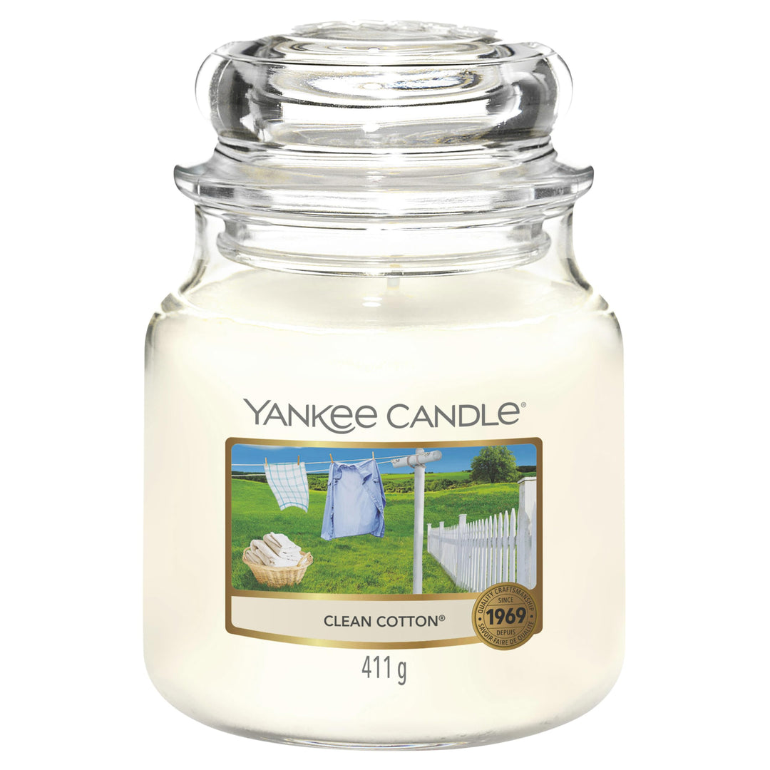 Yankee Candle Duftkerze im Glas (mittelgross) | Clean Cotton | Brenndauer bis zu 75 Stunden, Clean C