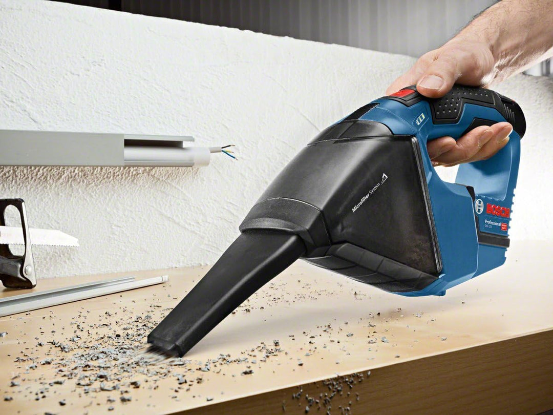 Bosch Professional 12V System Akku Sauger GAS 12 V (Behältervolumen: 0,35 l, inkl. 2x3,0 Ah Akku + L