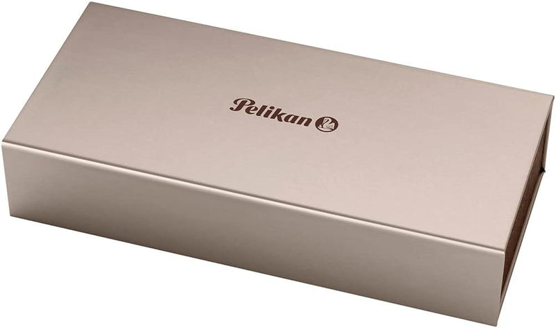 Pelikan Füllhalter Classic 200, Schwarz, Feder B (breit), hochwertiger Kolbenfüller im Geschenk-Etui