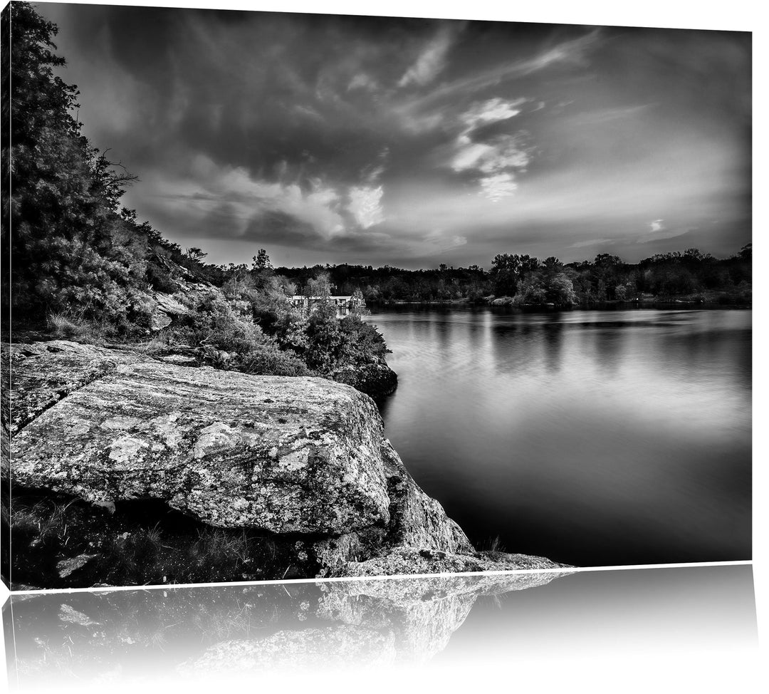Pixxprint Lila Seelandschaft / 100x70cm Leinwandbild bespannt auf Holzrahmen/Wandbild Kunstdruck Dek