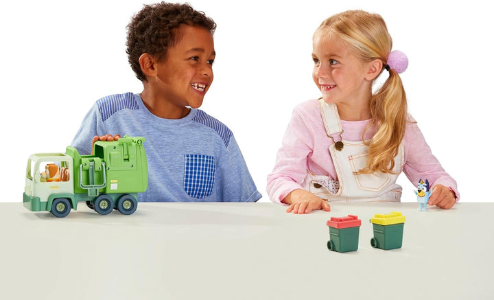 BlueY Müllwagen-Spielset mit Zwei 6,3–7,6 cm grossen Offiziellen Actionfiguren zum Sammeln, Müllmann