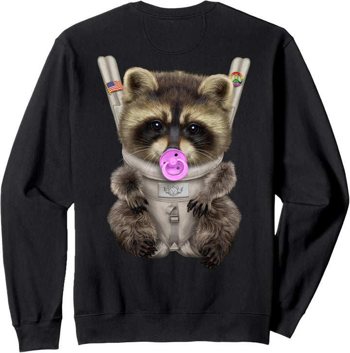Waschbär mit einem Schnuller in der Babytrage Sweatshirt