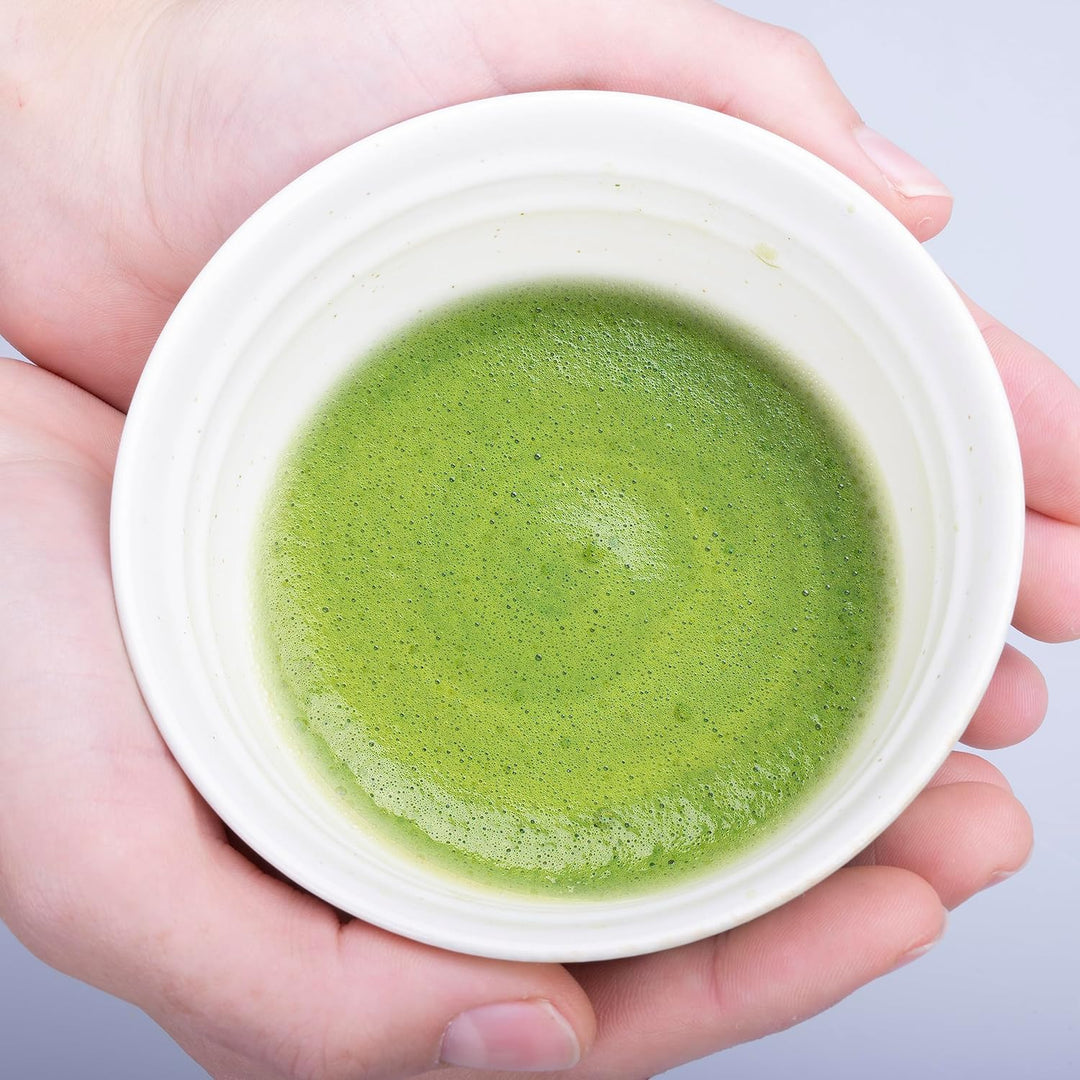 Goodwei Matcha Set mit Matcha Besen, Matcha Schale und Besenhalter aus Keramik | Geschenkset (Shiro)