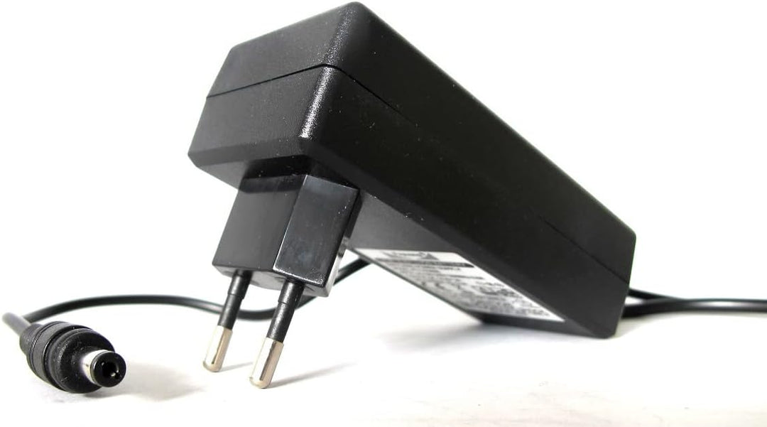 Enerpower Steck Ladegerät 4S für Li-Ion/Li-Po Akkus 14,4V-14,8V Rundstecker 3A (mit 8- Adapter), mit