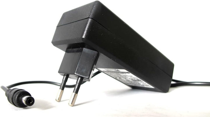 Enerpower Steck Ladegerät 4S für Li-Ion/Li-Po Akkus 14,4V-14,8V Rundstecker 3A (mit 8- Adapter), mit