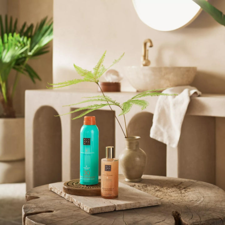 Rituals The Ritual of Karma – Summer Duo – Sonnencreme Spray mit LSF 30 und schimmerndes Körperöl –