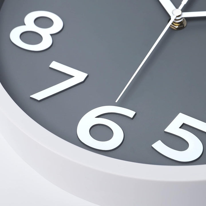 Lafocuse 3D Ziffern Lautlos Wanduhr Grau, Modern Wanduhr 30cm Leicht zu Lesen, Ohne Ticken Geräuschl
