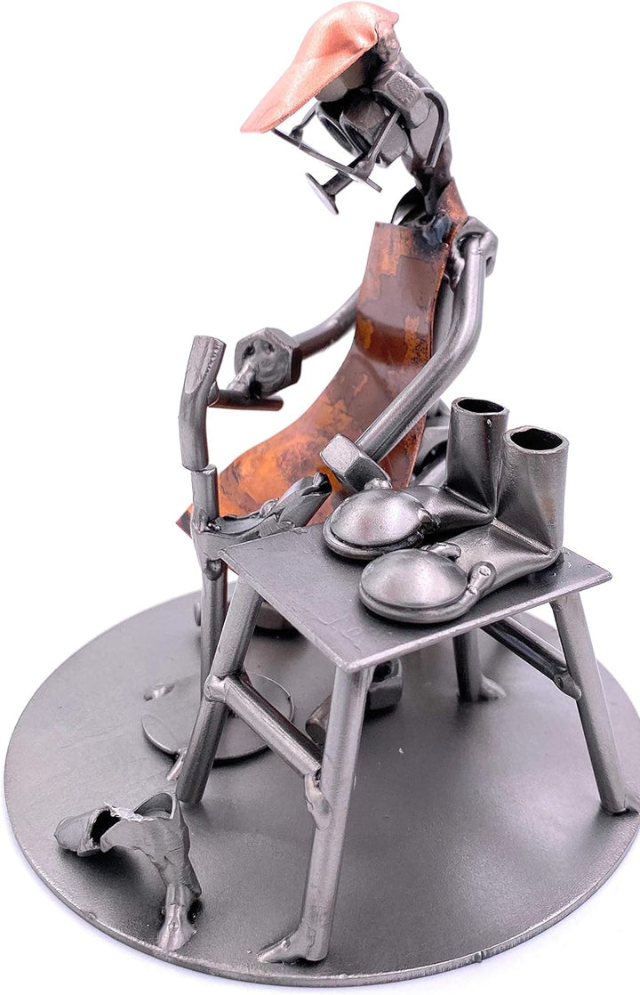 STEEMO Schraubenmännchen Schuster Handwerker-Geschenk Metall-Deko 12x12x14 cm