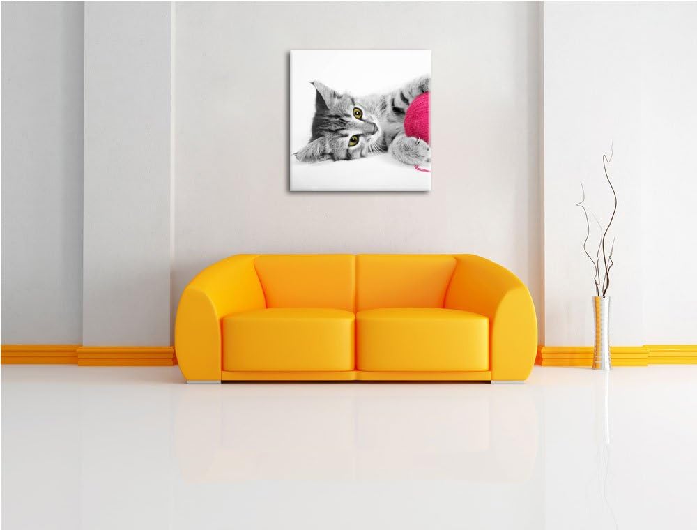 Pixxprint süsses Kätzchen mit Wollknäuel schwarz/weiss, Format: 70x70 auf Leinwand, 70x70