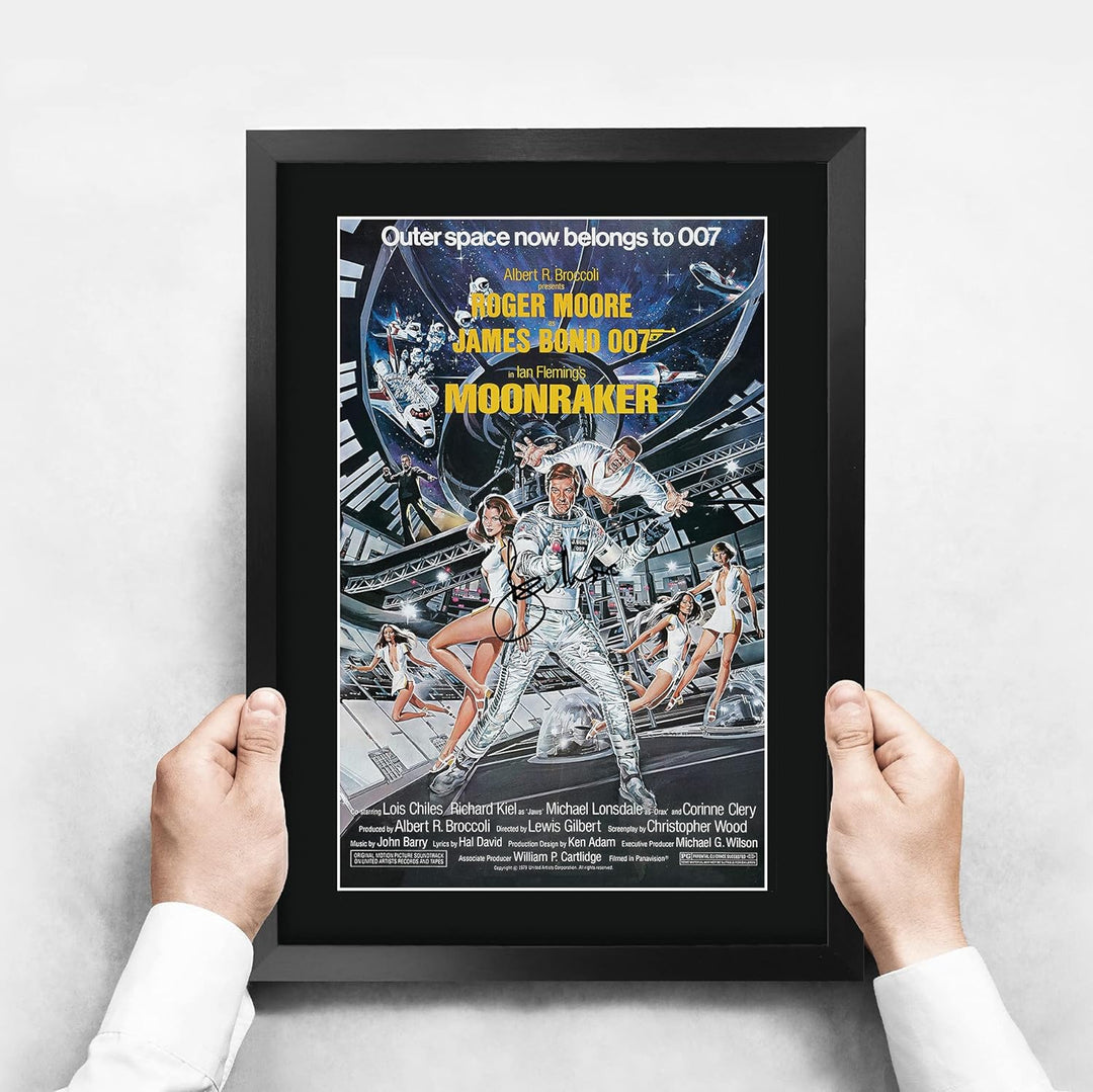 HWC Trading A3 FR James Bond - Moonraker Movie Poster Roger Moore Signed Geschenk GESTALTET A3 Print