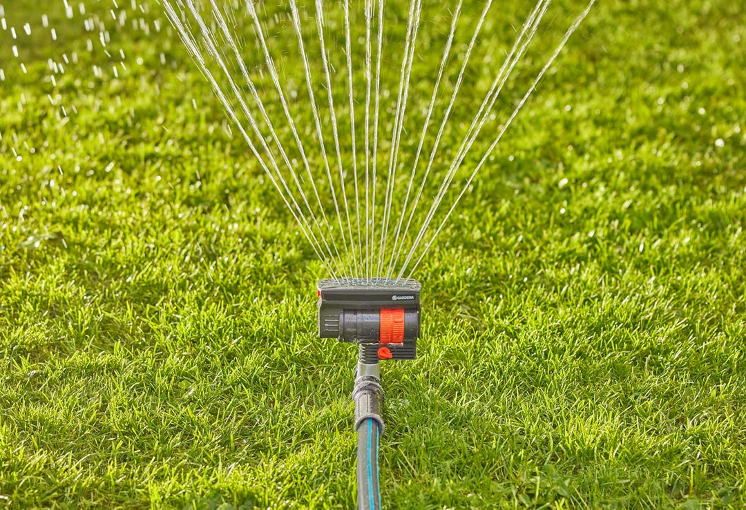 Gardena Oszillierender Sprinkler „ZoomMaxx“ auf Metallstufenspitze Schwingend