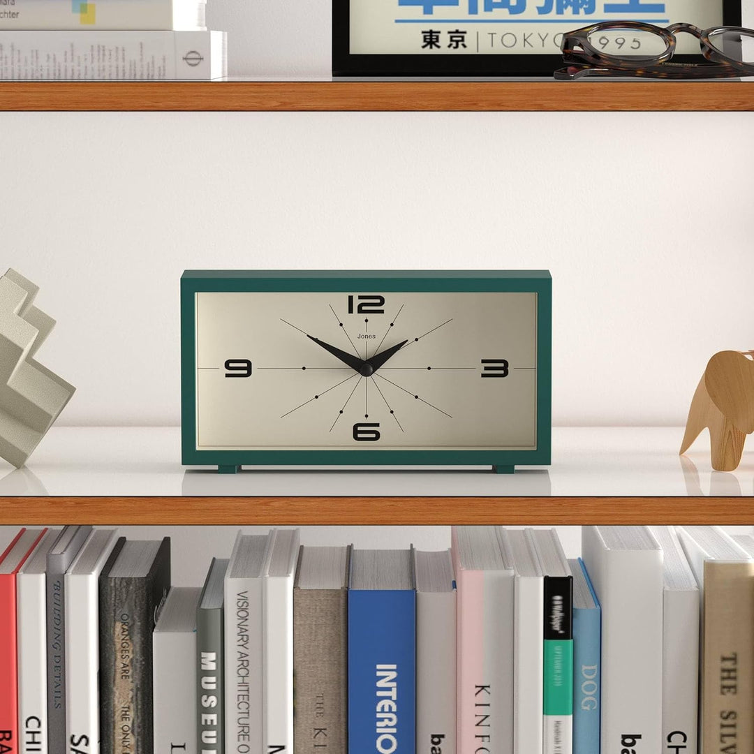 JONES CLOCKS® Schreibtischuhr 'Odeon' – modernes rechteckiges Design in Grün, stilvoller Retro-Look