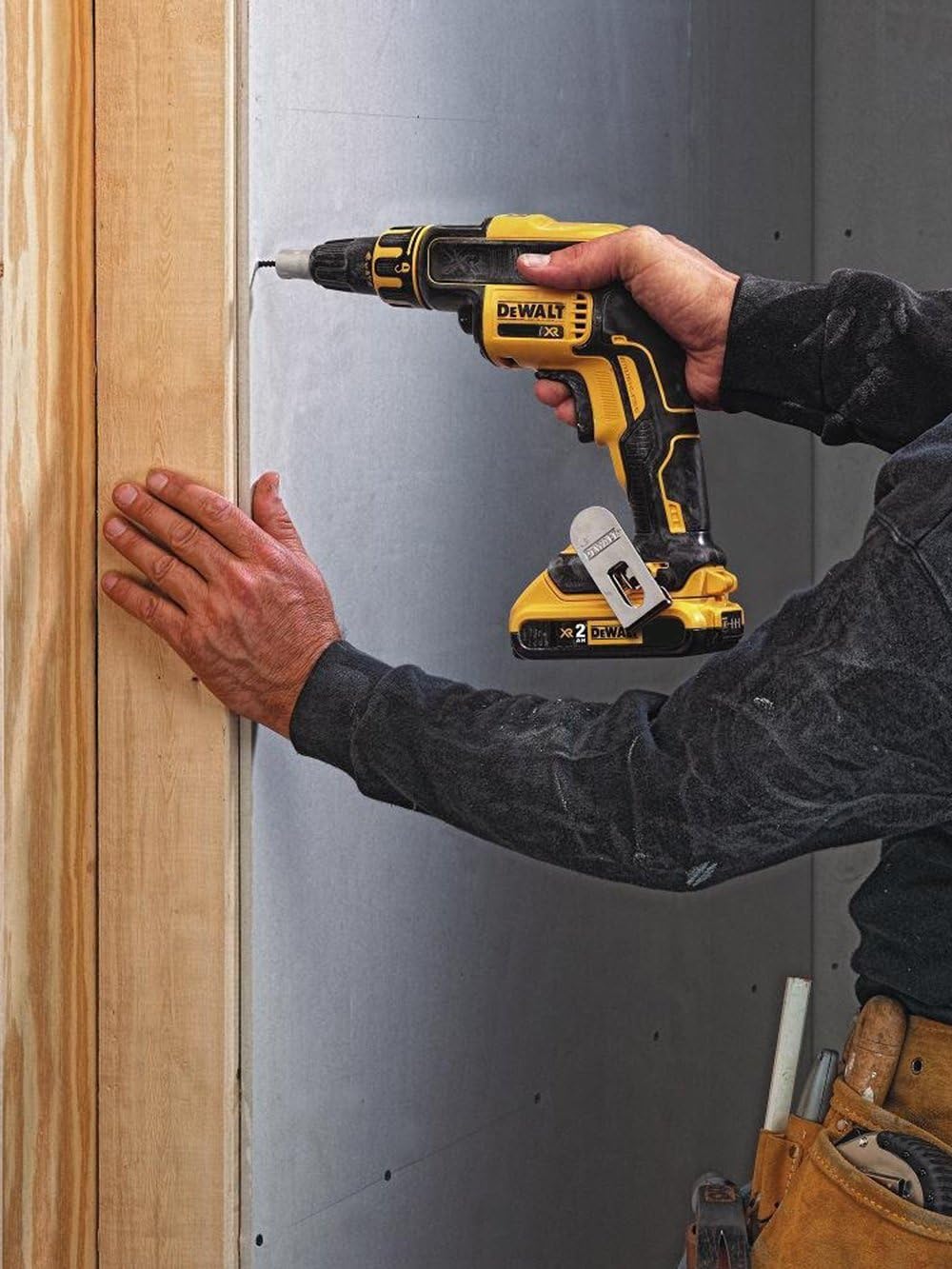 DEWALT Akku-Schnellschrauber (18V, 2Ah, Leerlaufdrehzahl 0-4.400 min-1, 1/4 Zoll Innensechskant, ink