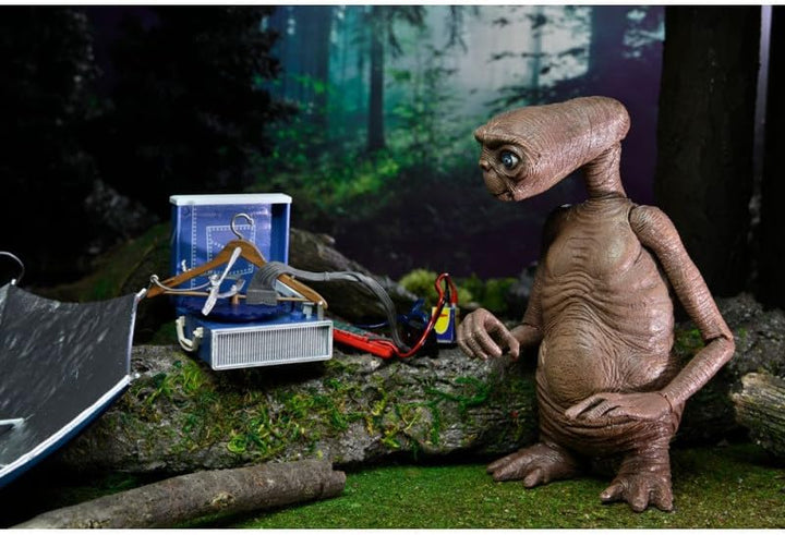 NECA E.T.- Der Ausserirdische LED Actionfigur 40th Anniversary Multicolor, aus Kunststoff, batterieb