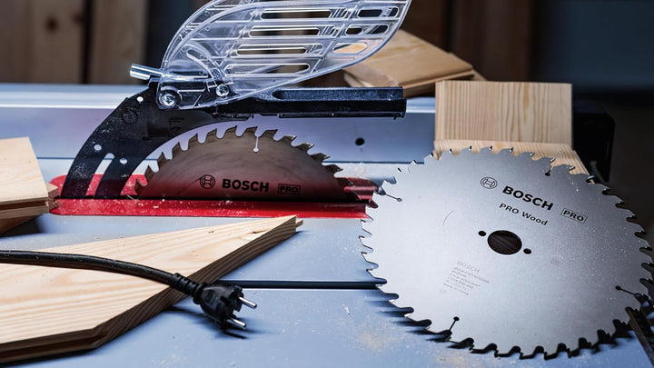 Bosch 1x PRO Wood Longlife Kreissägeblatt für Netz-Tischkreissägen (für Weichholz, Hartholz, Ø mm, P