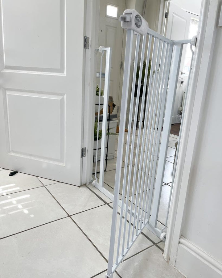 Safetots Extrahohes schmaler Metall-Sicherheitsgitter, Druckmontage, 68.5cm - 75cm, Weiss, 104cm Höh