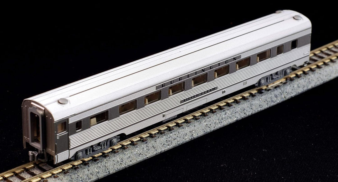 Spur N Kato Zug EMD E5A + Silver Streak Zephyr