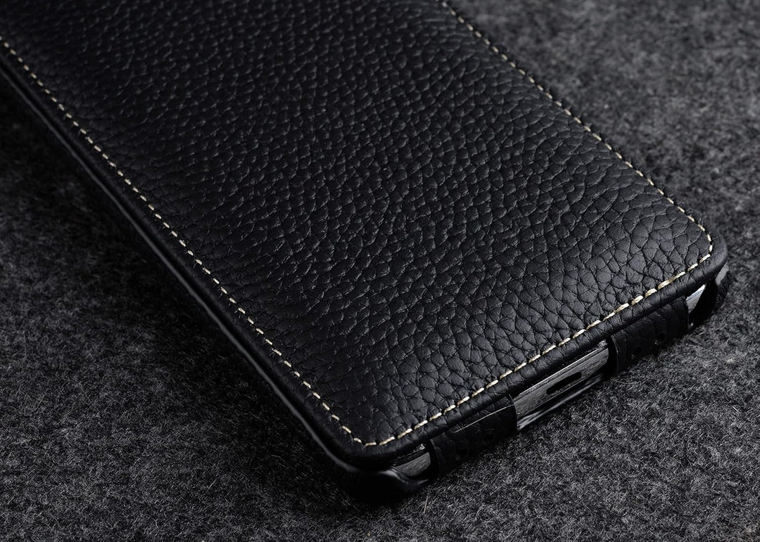 STILGUT UltraSlim kompatibel mit Google Pixel 7 Hülle - Pixel 7 Flip Case aus Leder, Klapphülle, Han