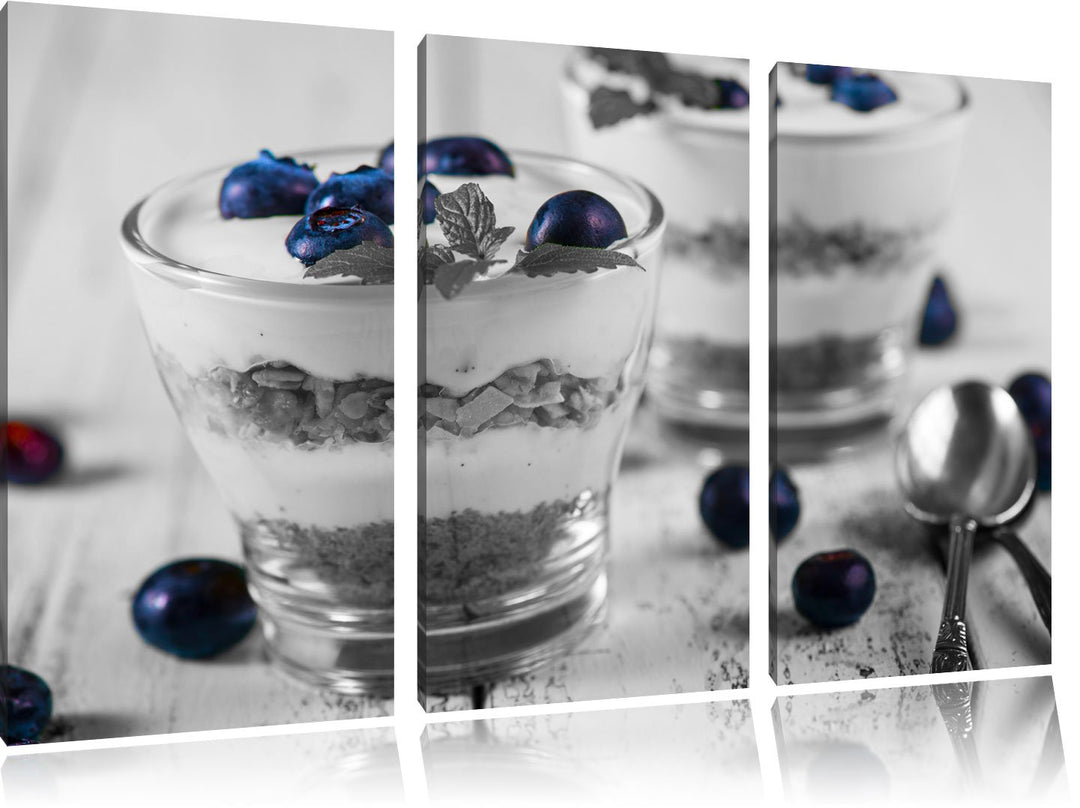 Blaubeerjoghurt mit Müsli schwarz/weiss 3-Teiler Leinwandbild 120x80 Bild auf Leinwand, XXL riesige