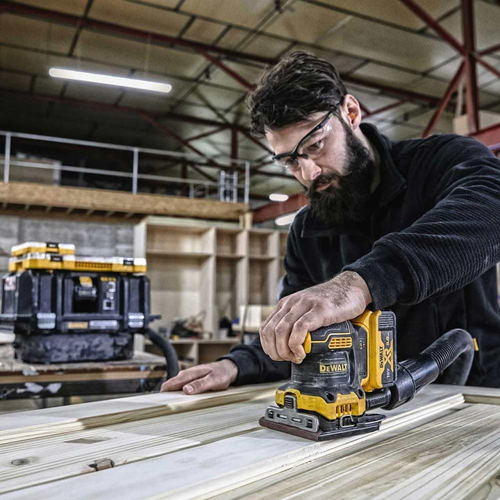 DeWalt DCW200 18V XR Brushless 1/4" Exzenterschleifer (nur Gehäuse) Einzelbett, Einzelbett