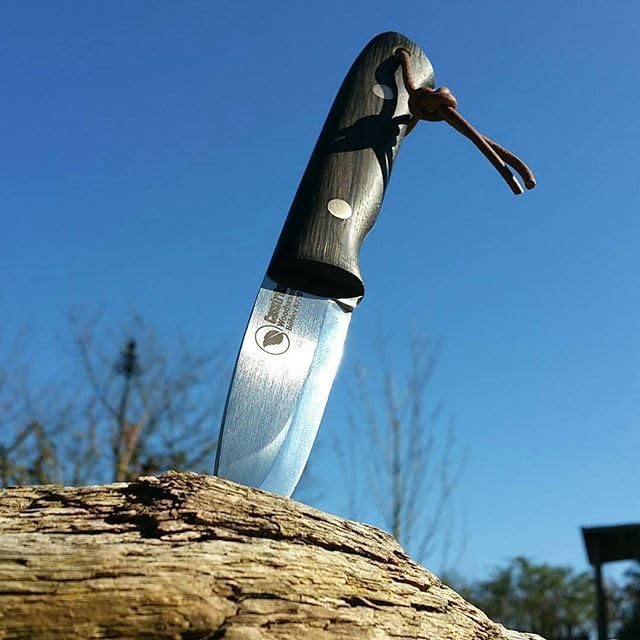 Casström Woodsman in Bog Oak, Schwarz