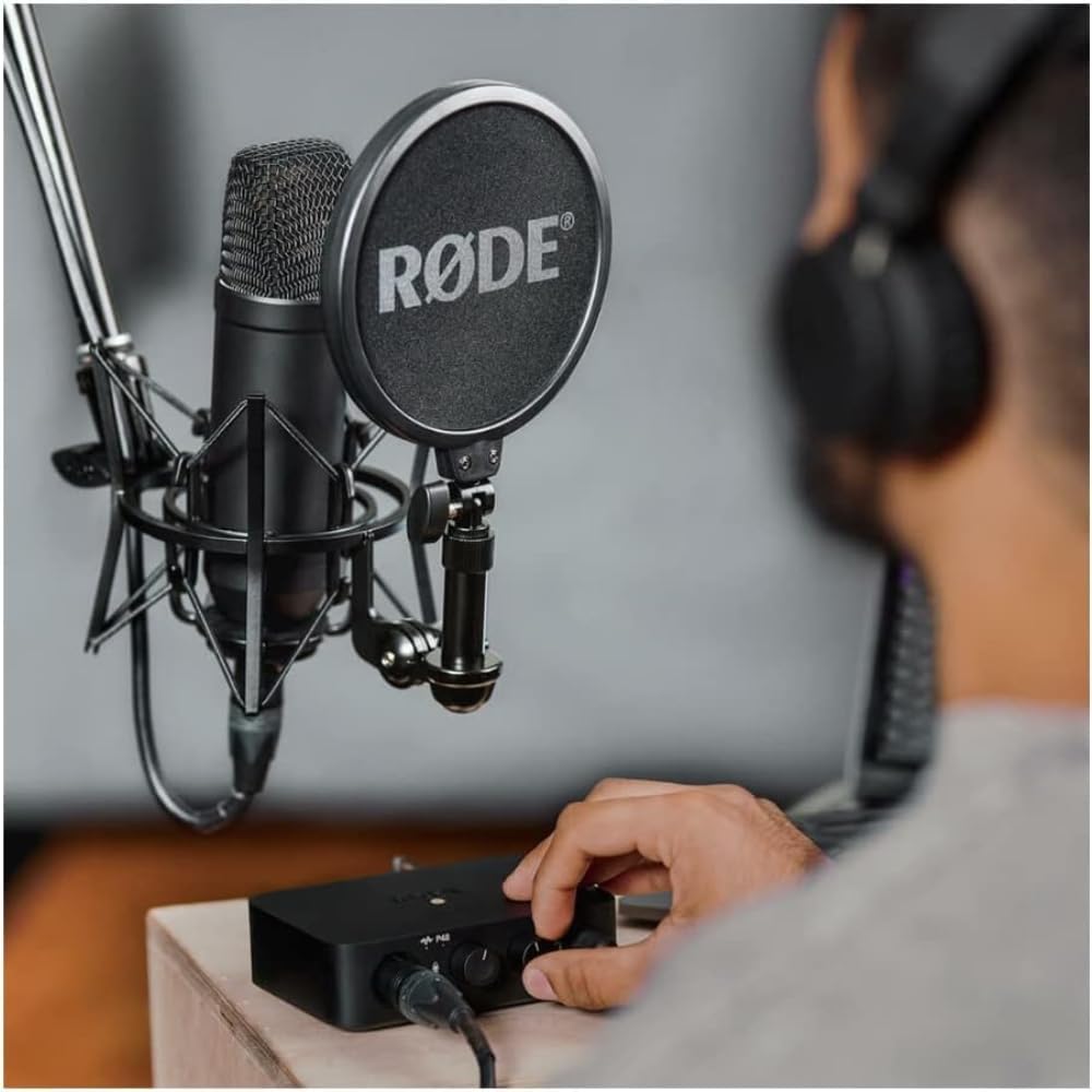 RØDE AI-1 - Studioqualität USB Audio Interface mit Neutrik™-Combo-Eingang für Musikproduktion, Strea