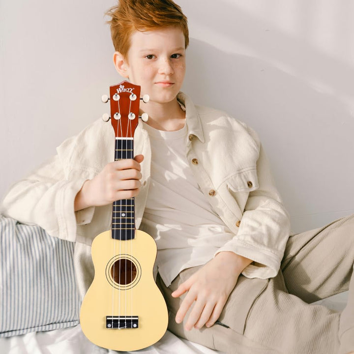 Winzz Sopran Ukulele Starter Kit für Anfänger, mit Tasche, Clip-On Tuner, zusätzlichen Saiten, Gurt,