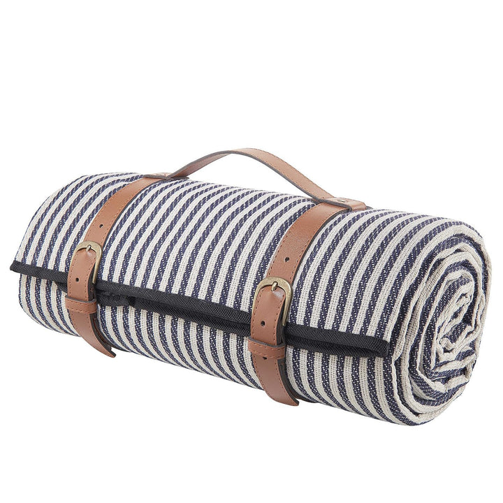BUTLERS Picknickdecke 200x150 cm - Wanderlust - Campingdecke Outdoor im Streifen Design | Decke für