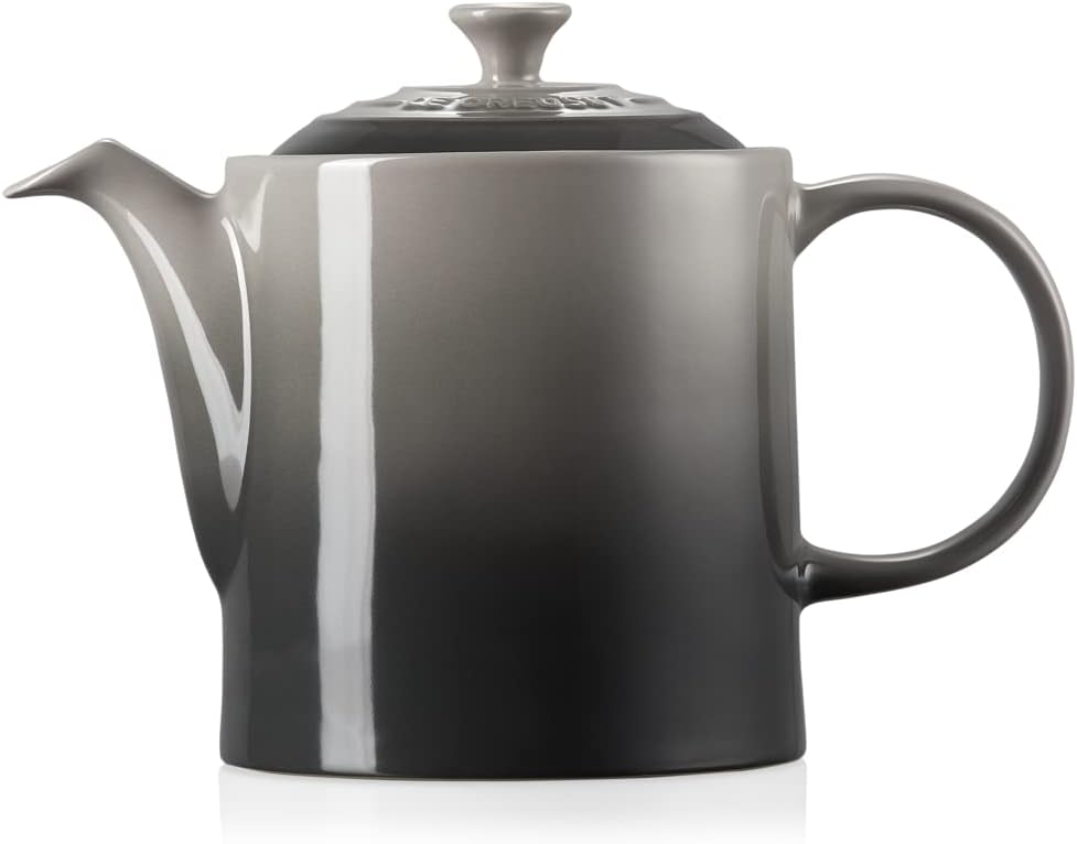Le Creuset Hohe Kanne, Rund, 1,3 Liter, Steinzeug, Flint (Grau) Flint 1.3 Liter Steinzeug, Flint 1.3