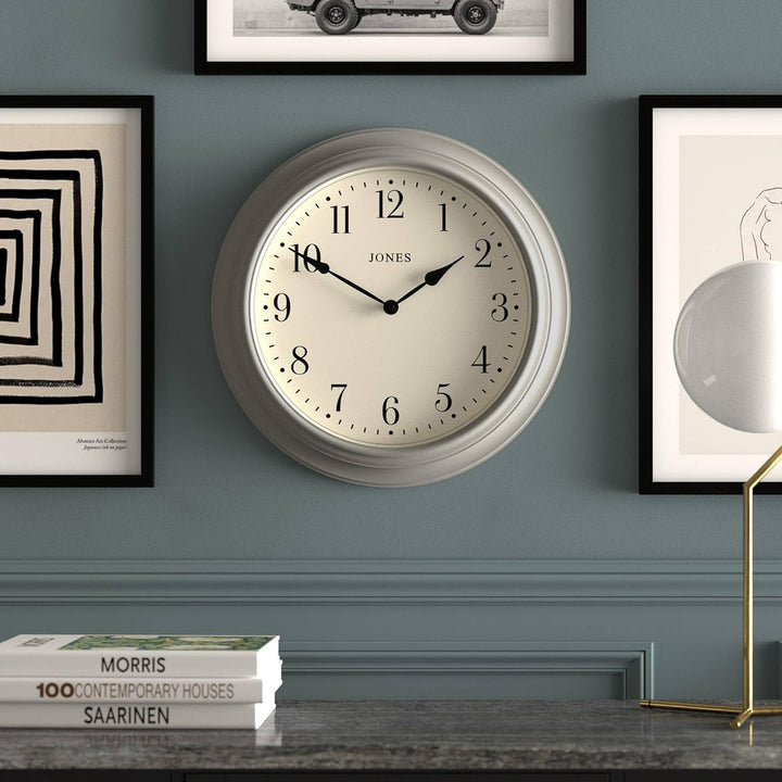 JONES CLOCKS® Supper Club grosse Wanduhr, klassisches Design, cremefarbenes Zifferblatt und Schwarze