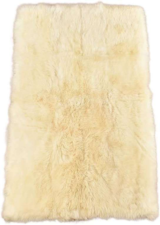 LAMMFELL TEPPICH CHAMPAGNER CREME WEISS CA. 200 x 110 cm FELL TEPPICH KURZWOLLIG AUS 4 SCHWEDISCHEN