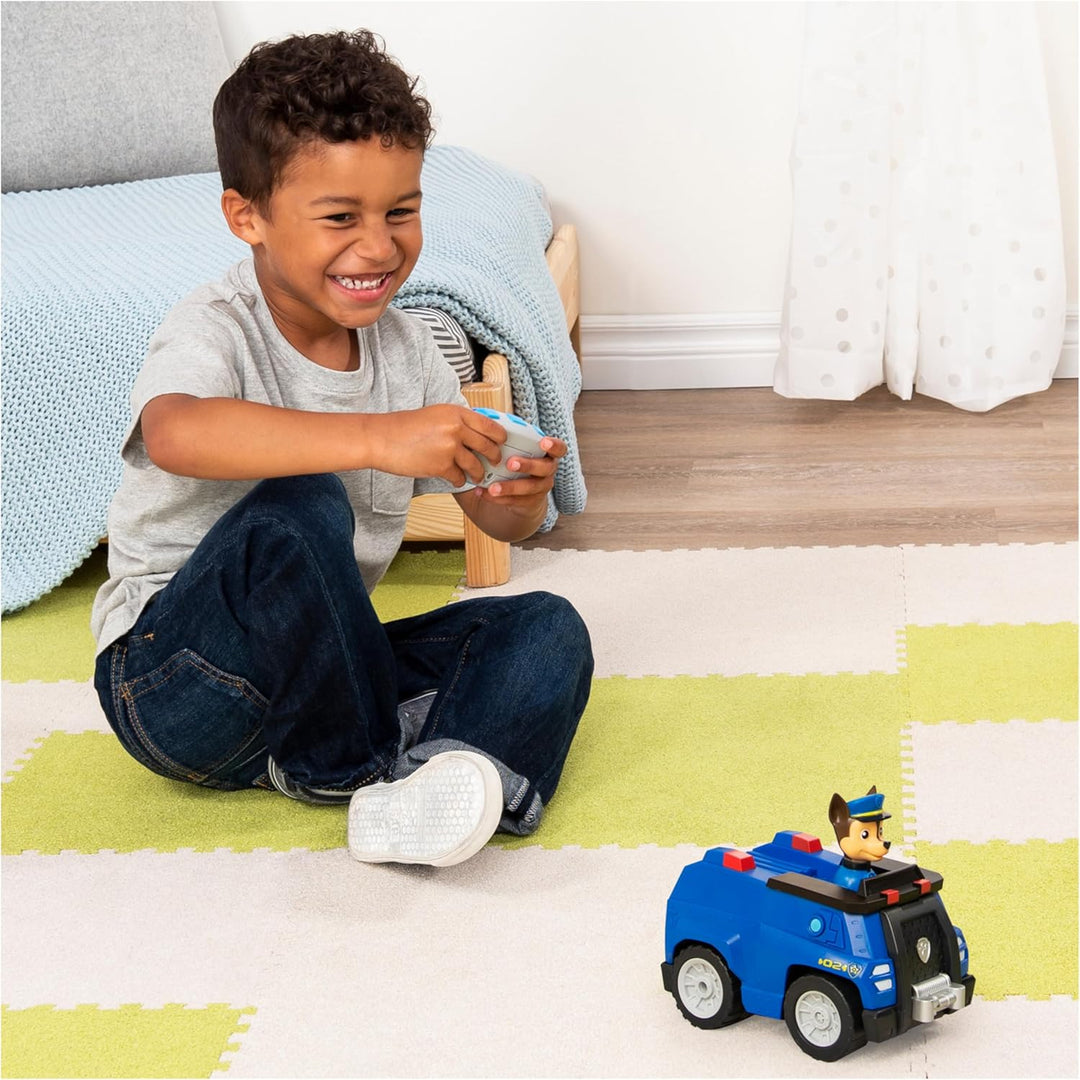 PAW Patrol Chases ferngesteuertes Polizeiauto mit Fernbedienung, Spielzeug für Kinder ab 3 Jahren, B