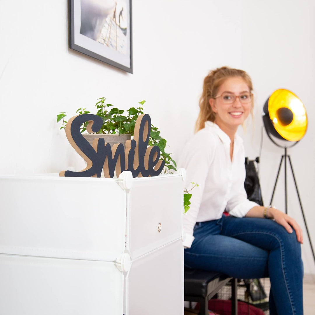 Relaxdays Schuhregal Kunststoff, Regalsystem 4 Fächer, Steckregal, mit Türen, für 8 Paar, HBT 91 x 4