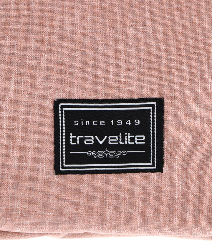 Travelite Handgepäck Rucksack, Laptop Rucksack 15,6 Zoll, BASICS, Daypack, Tagesrucksack mit vielen