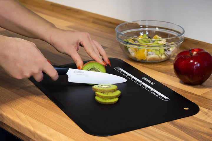 Kyocera GEN Colour Starterset, Obst-/Gemüsemesser (Klinge 11 cm) mit Schäler, grüner Griff Grün Star