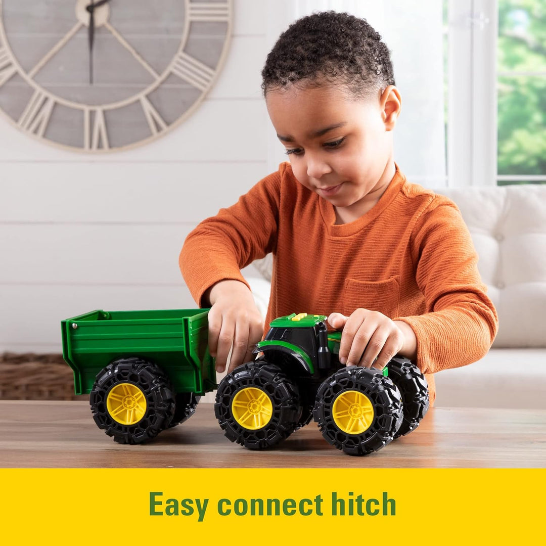 Tomy 47353 John Deere Treads Traktor Wagon, Monster Truck Spielzeug Rädern, Grünes Kinderspielzeug,