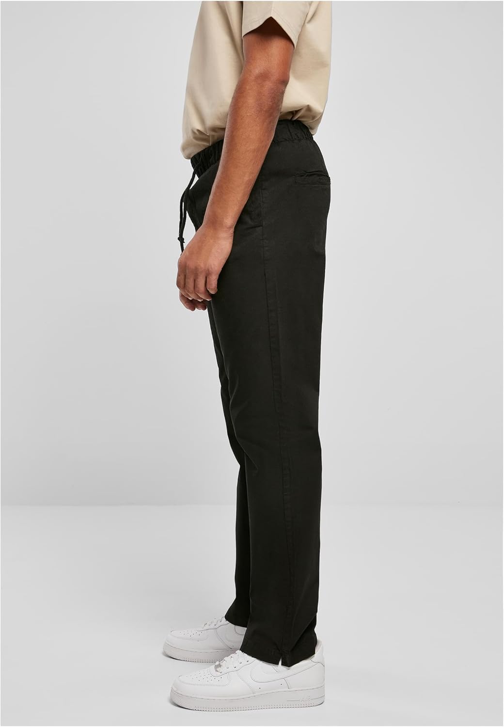 Urban Classics Straight Slit Trouser, Männer Stoffhose lässiger Sweatwear-Style, erhältlich in zwei