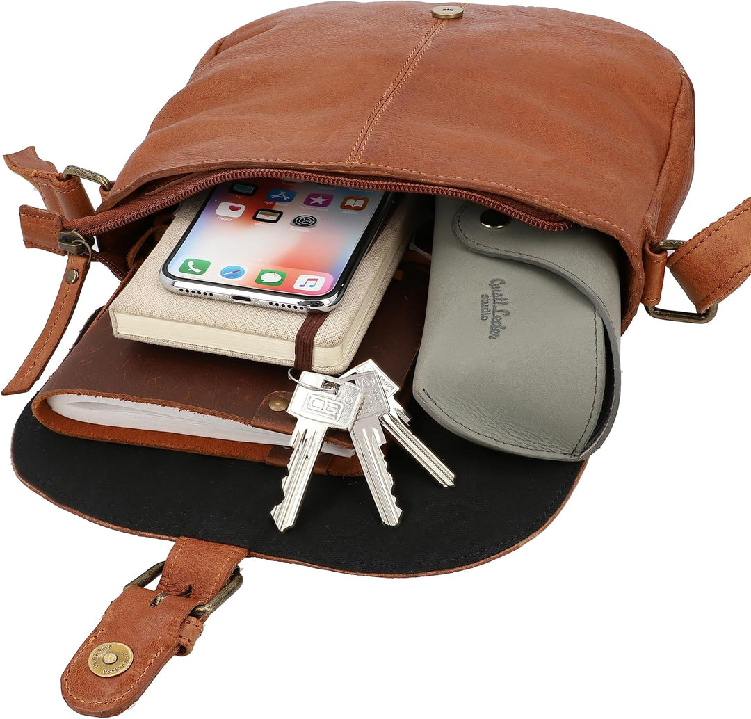 Gusti Leder Umhängetasche Candice | Handgefertigte Ledertasche Damen für Alltag & Freizeit I Elegant