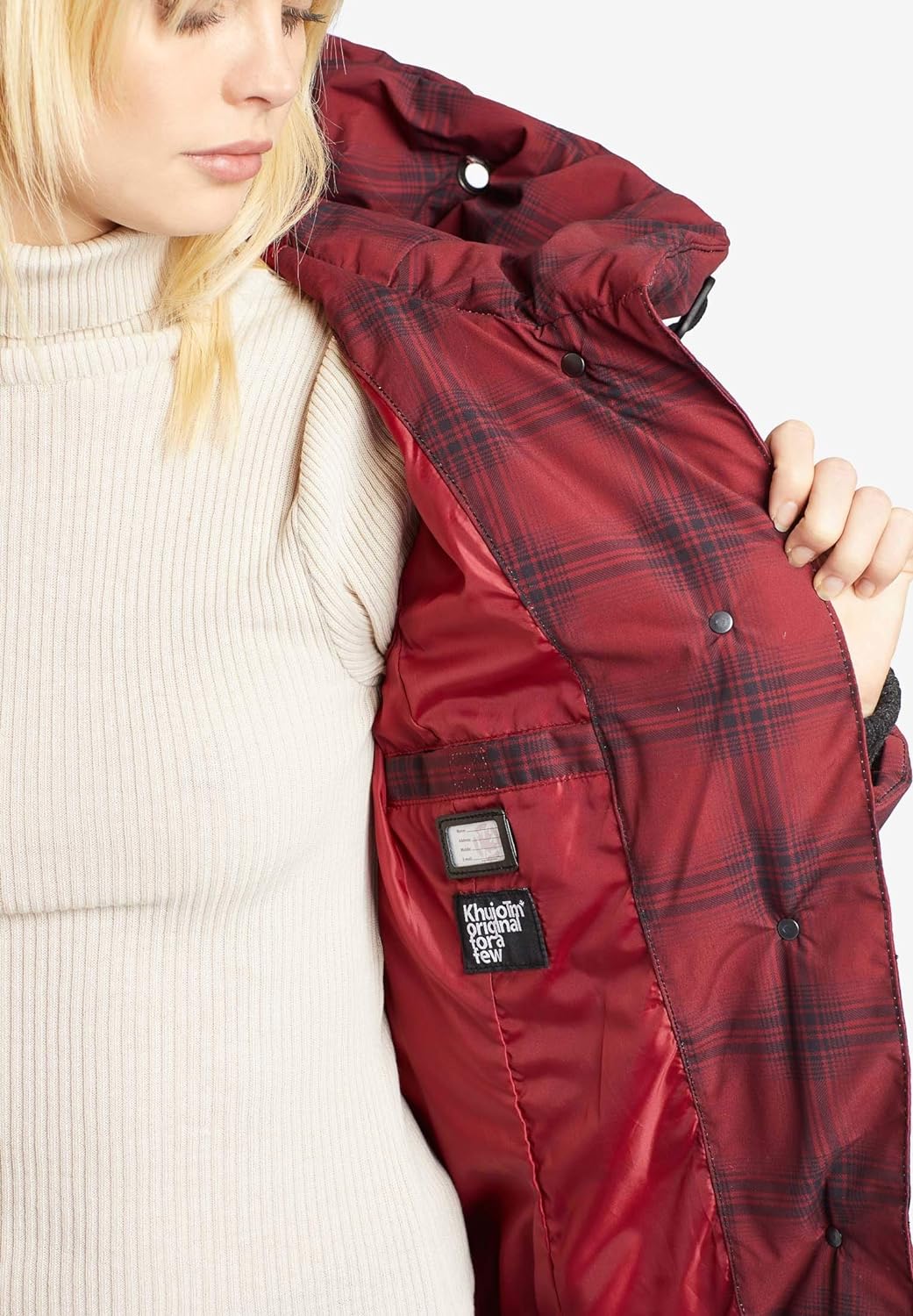khujo Damen Jacke Eugenia eine leichte Winterjacke Steppjacke mit grosser Kapzue