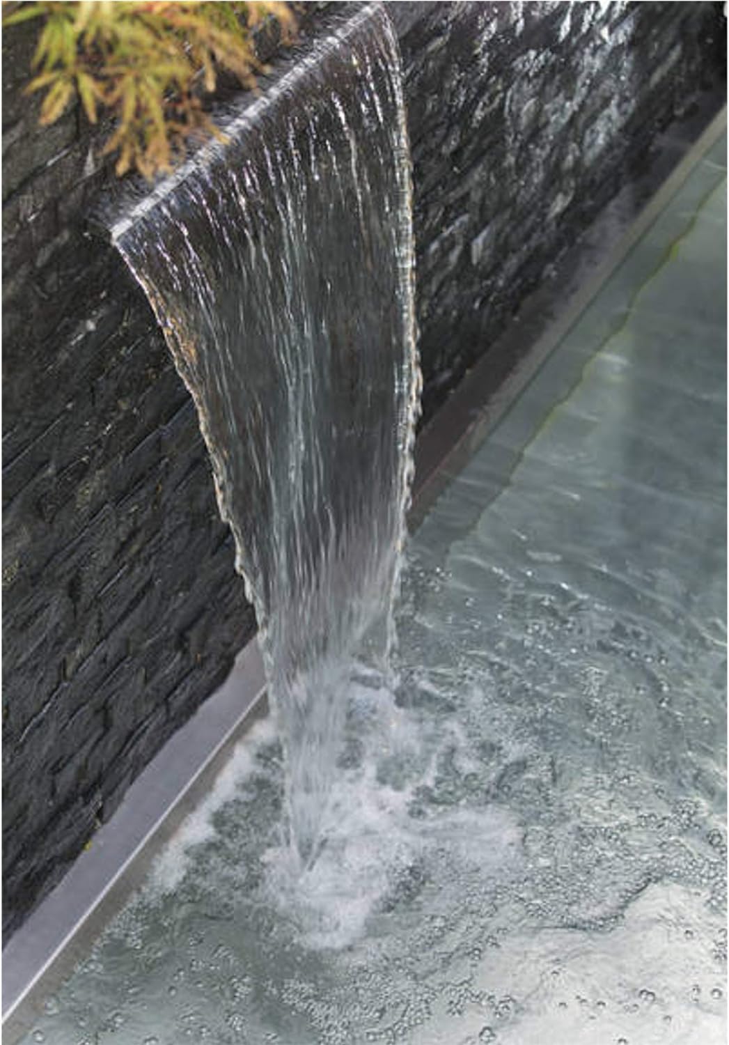 OASE 50706 Waterfall 90 - Edelstahl-Wasserfall 90 cm breit für Wasservorhänge an Mauer und Wand für