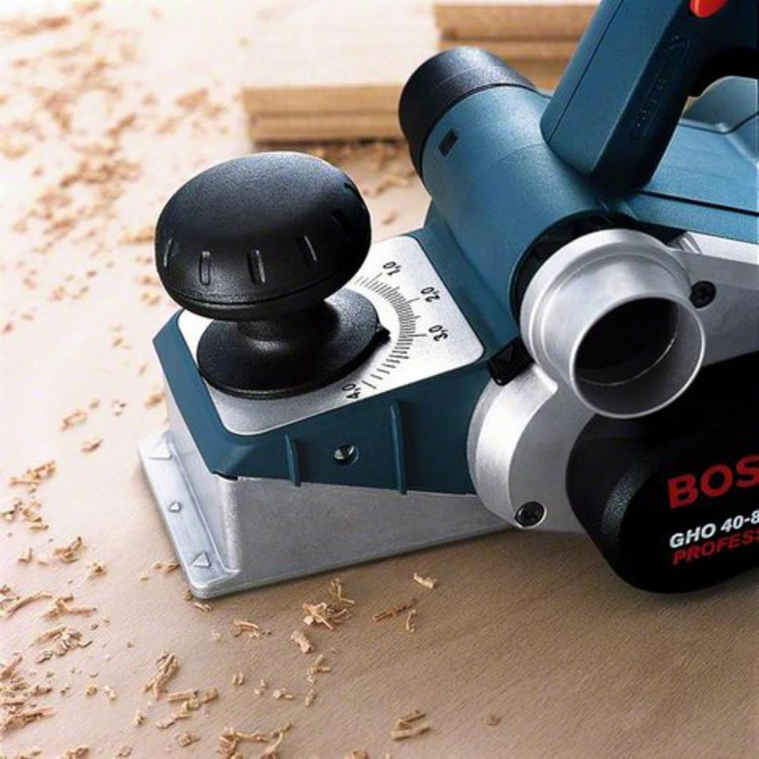 Bosch Professional Hobel GHO 40-82 C (850 Watt, inkl. Falztiefenanschlag, Parallelanschlag, Staubbeu